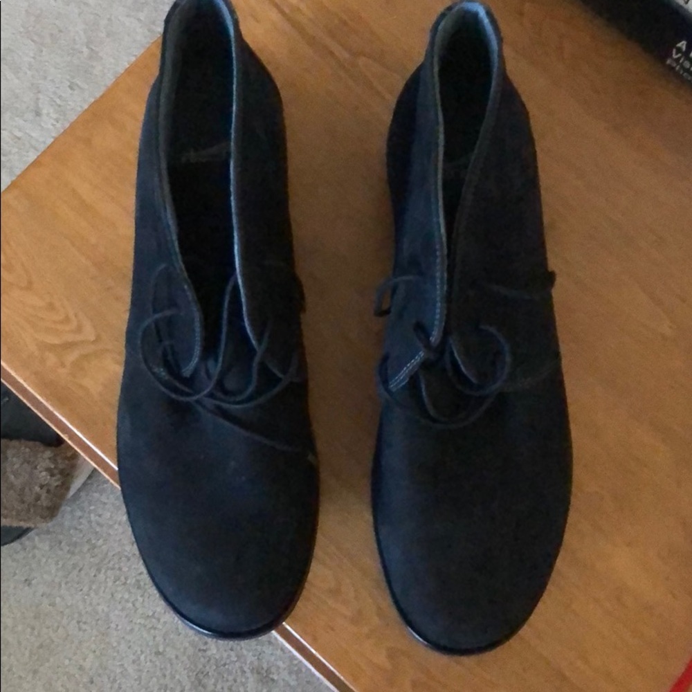 Dansko Cade lace up black nubuck wedge boots